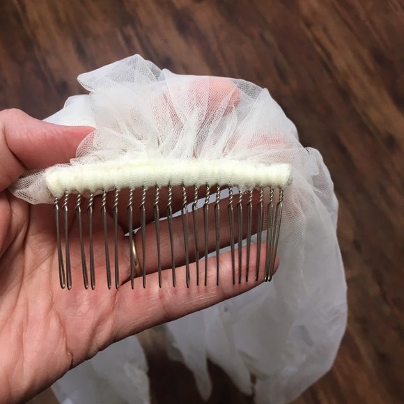 VTG Tulle with Applique Floral Lace 2-tier Wedding Veil White - Picture 14 of 15